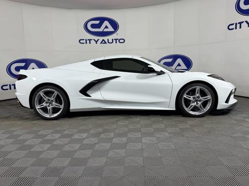 2025 Chevrolet Corvette Stingray w/1LT