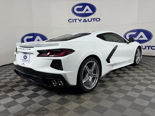 2025 Chevrolet Corvette Stingray w/1LT