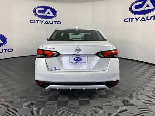 2025 Nissan Versa 1.6 SV