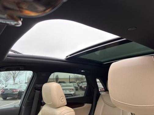 2017 Cadillac XT5 Premium Luxury