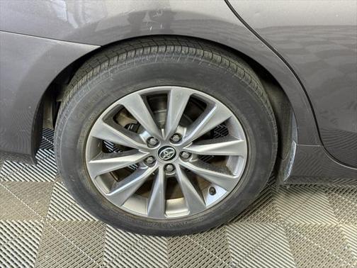 2016 Toyota Camry XLE