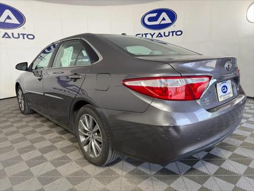 2016 Toyota Camry XLE