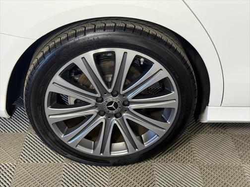 2022 Mercedes-Benz E-Class E350