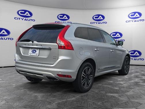 2017 Volvo XC60 T5 Dynamic