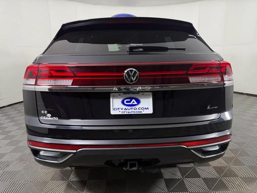 2024 Volkswagen Atlas Cross Sport 2.0T SE w/Technology 4MOTION
