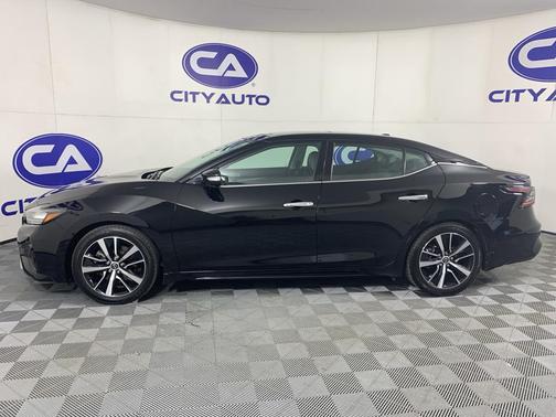 2023 Nissan Maxima SL