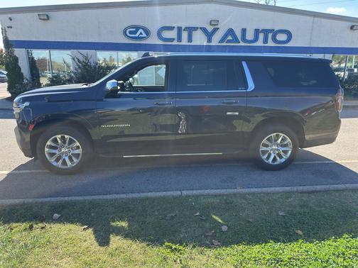 2023 Chevrolet Suburban Premier