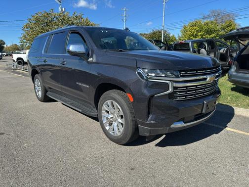 2023 Chevrolet Suburban Premier