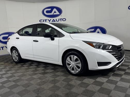 2023 Nissan Versa 1.6 S