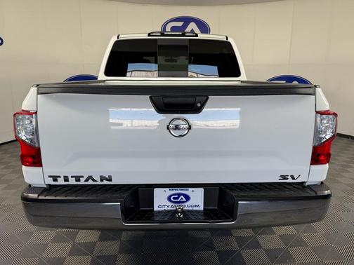 2019 Nissan Titan SV