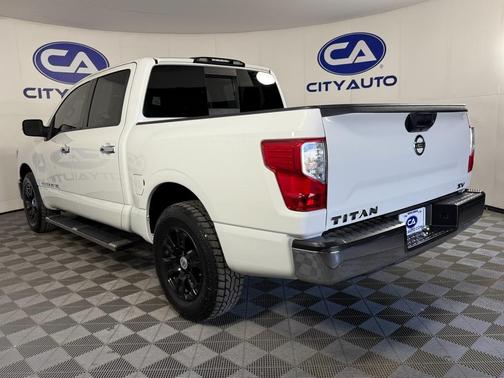 2019 Nissan Titan SV