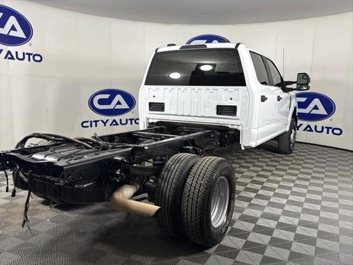 2022 Ford F-350 XL
