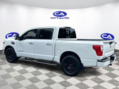 Glacier White 2017 Nissan Titan SV
