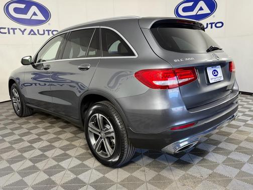2016 Mercedes-Benz GLC 300 Base