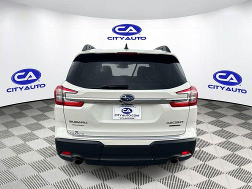 Crystal White Pearl 2023 Subaru Ascent Limited 8-Passenger