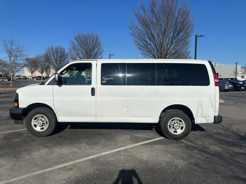2023 Chevrolet Express 3500 RWD 3500 Regular Wheelbase LS