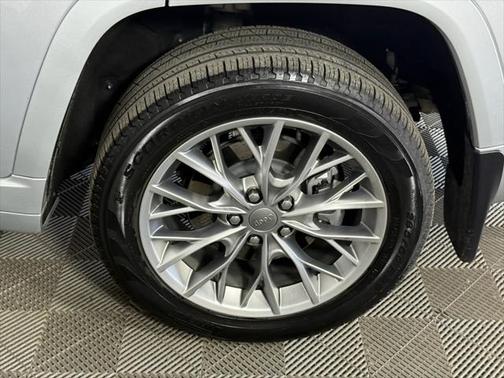 2023 Jeep Grand Cherokee 4xe Summit