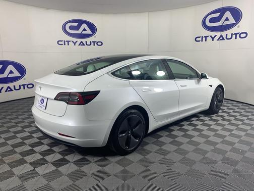 2019 Tesla Model 3 Standard Range