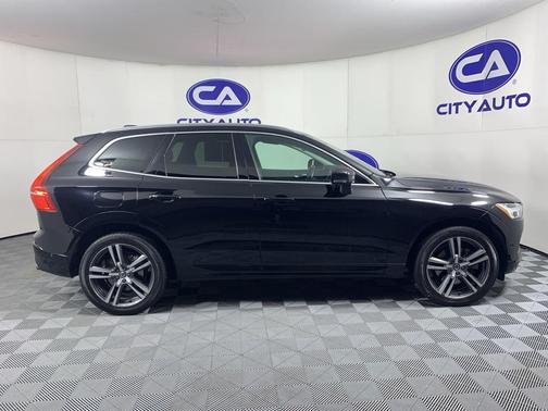 2019 Volvo XC60 T6 Momentum