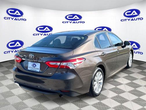 2018 Toyota Camry LE