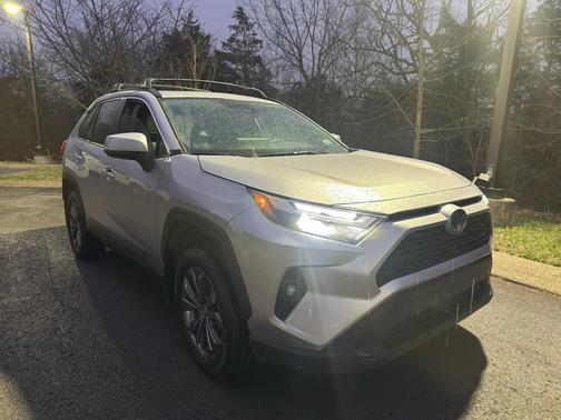 2024 Toyota RAV4 Hybrid XLE Premium