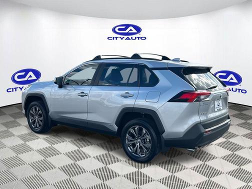 2024 Toyota RAV4 Hybrid XLE Premium