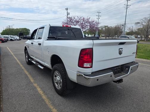 Bright White Clearcoat 2017 RAM 2500 Tradesman Crew Cab 4x4 6'4' Box