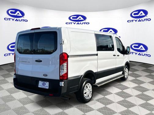 2022 Ford Transit-250 Base