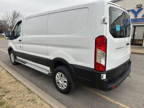 2022 Ford Transit-250 Base