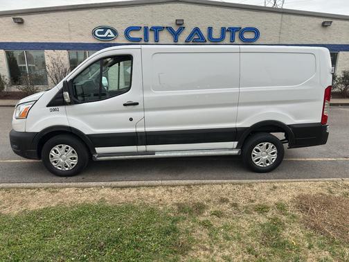 2022 Ford Transit-250 Base