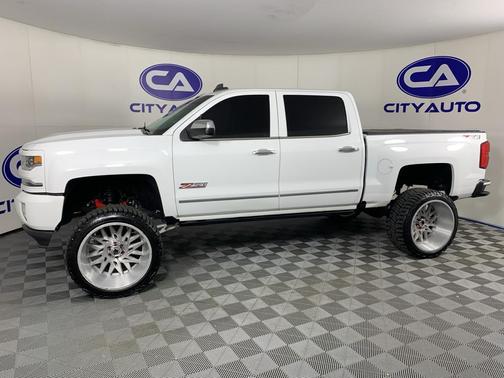 Summit White 2018 Chevrolet Silverado 1500 LTZ