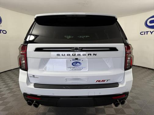 2024 Chevrolet Suburban RST
