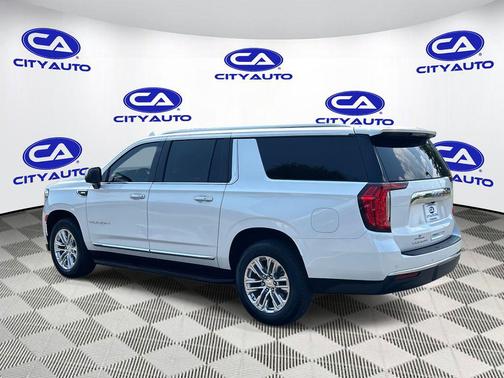 2022 GMC Yukon XL SLT