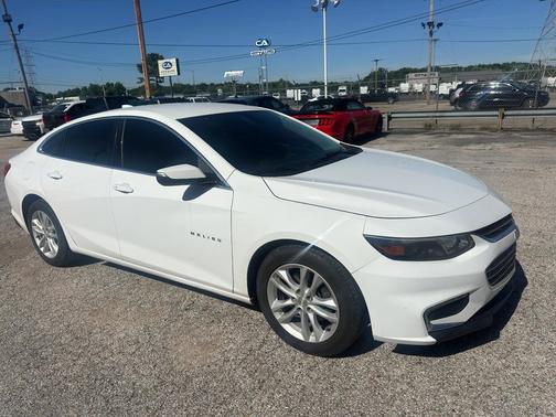 Summit White 2016 Chevrolet Malibu 1LT