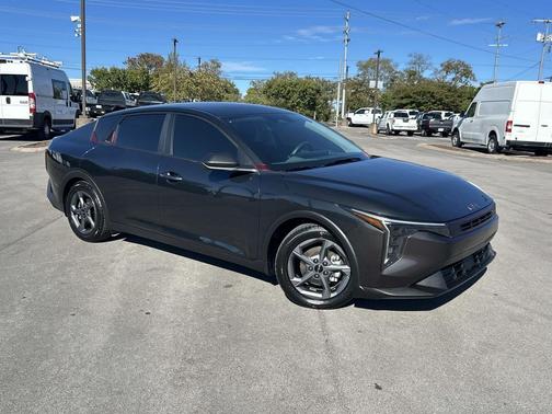 Interstellar Gray 2025 Kia K4 LXS