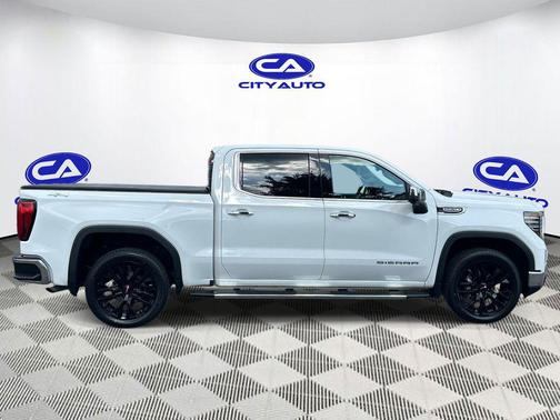 Summit White 2023 GMC Sierra 1500 SLT