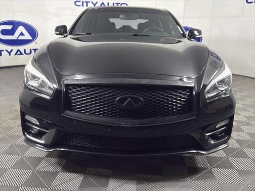 2015 INFINITI Q70 3.7