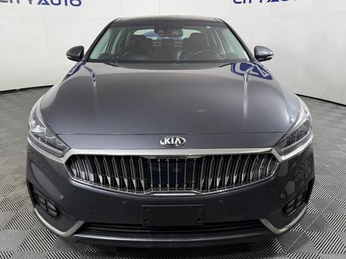 2018 Kia Cadenza Technology