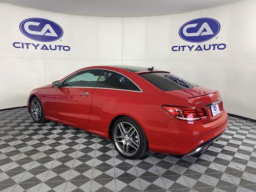 Mars Red 2014 Mercedes-Benz E-Class E550