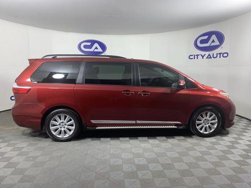 2017 Toyota Sienna Limited Premium
