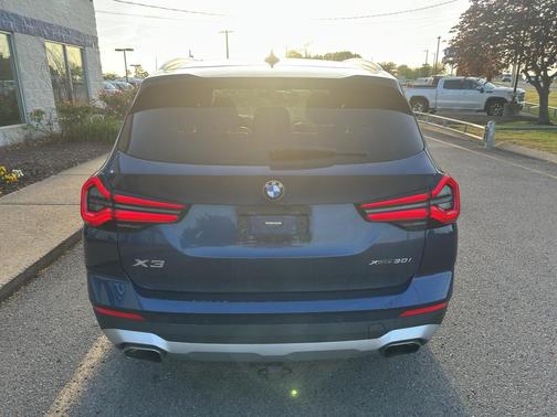 Phytonic Blue Metallic 2023 BMW X3 xDrive30i