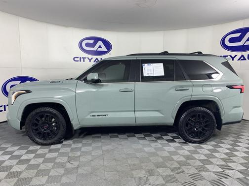 2024 Toyota Sequoia SR5