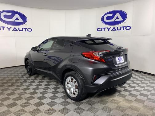 2021 Toyota C-HR LE