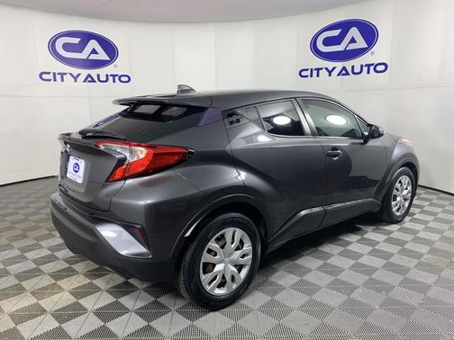 2021 Toyota C-HR LE