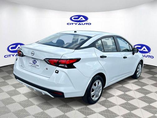 Fresh Powder 2023 Nissan Versa 1.6 S