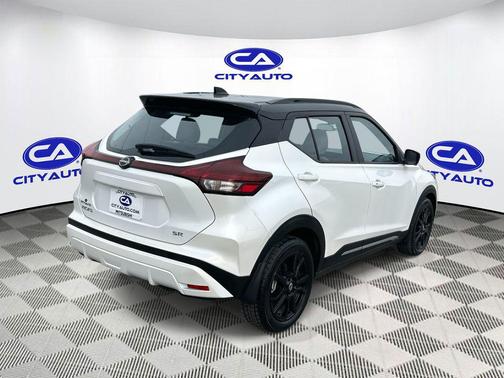 2024 Nissan Kicks SR