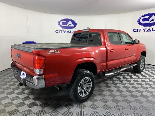 Barcelona Red Metallic 2016 Toyota Tacoma SR5