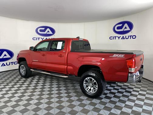 Barcelona Red Metallic 2016 Toyota Tacoma SR5