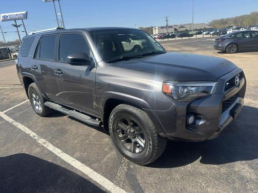 2017 Toyota 4Runner SR5