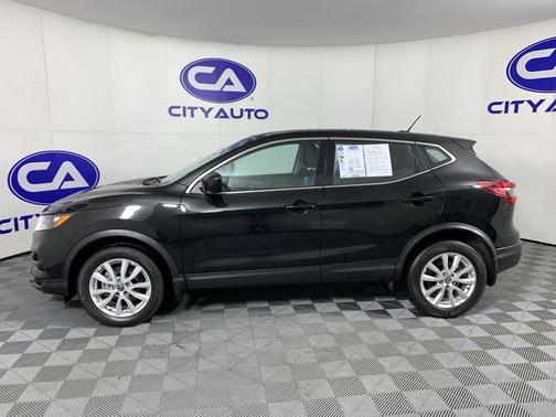 2022 Nissan Rogue Sport S